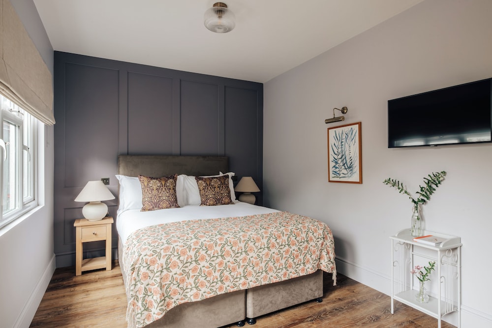 Deluxe Room, 1 Queen Bed, Air conditioning, Garden View photo 1