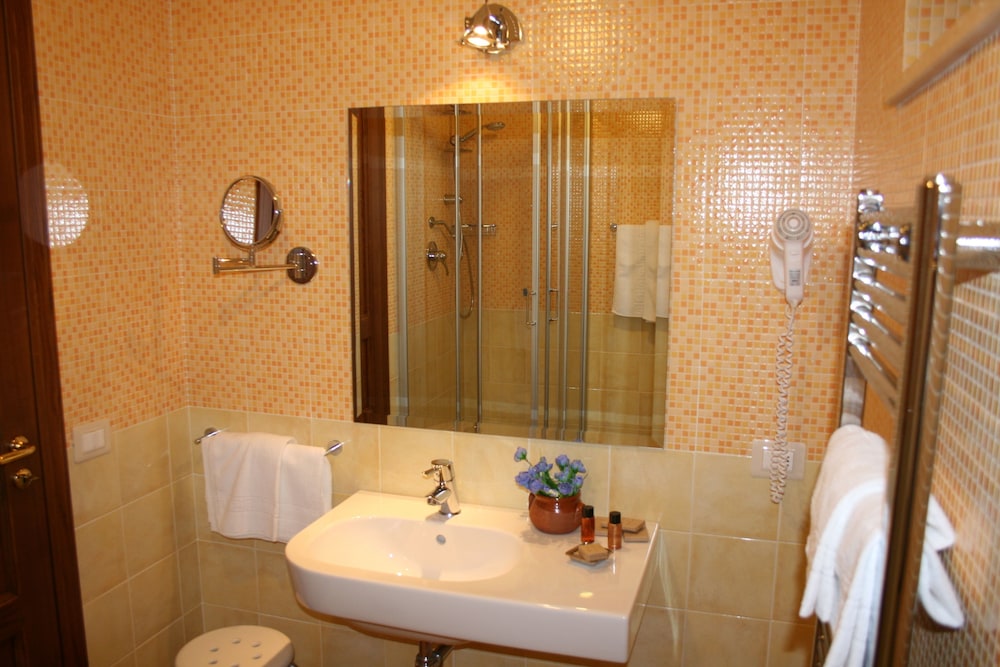 Superior Double Or Twin Room photo 2