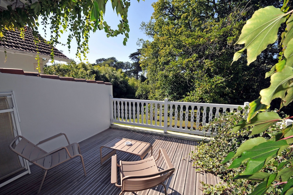 Classic Double Room, Terrace, Garden View (In the Hunting Lodge, Stairs Access) photo 2