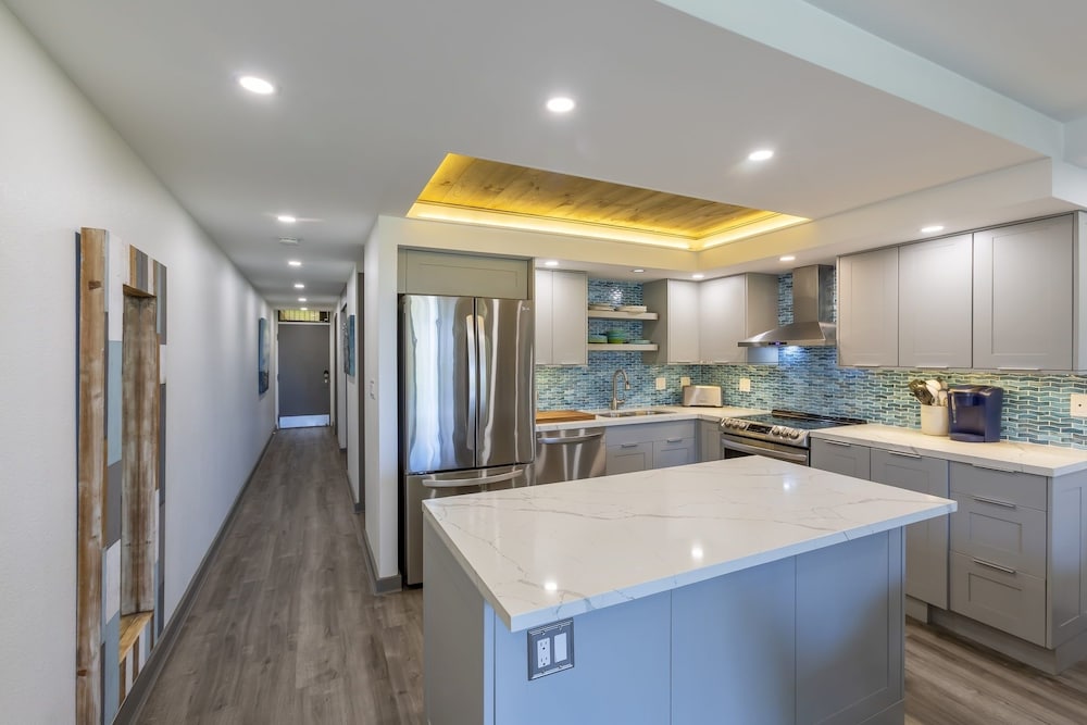 Condo, 1 Bedroom photo 2