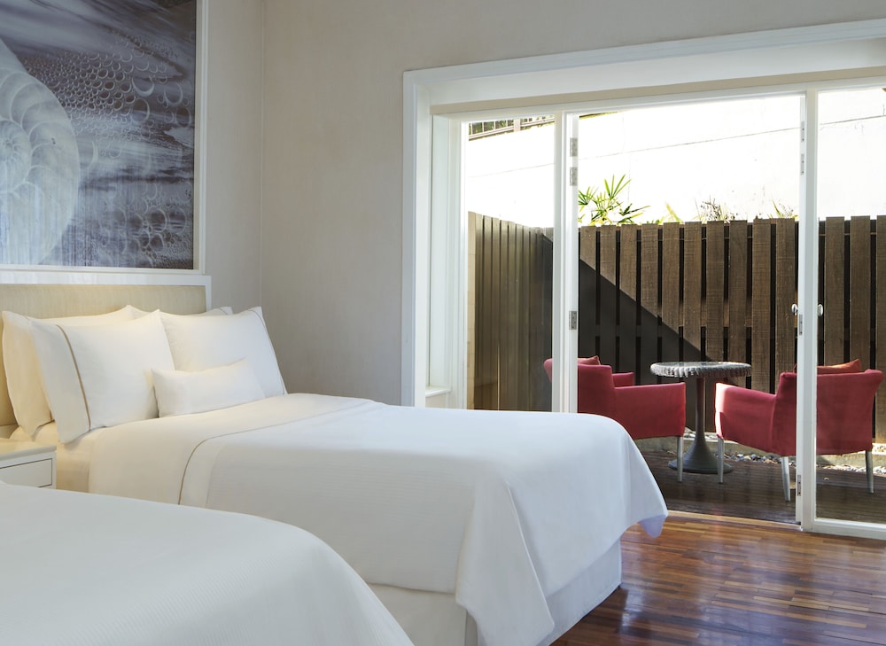 Room, 2 Twin Beds, Patio - Photo 2