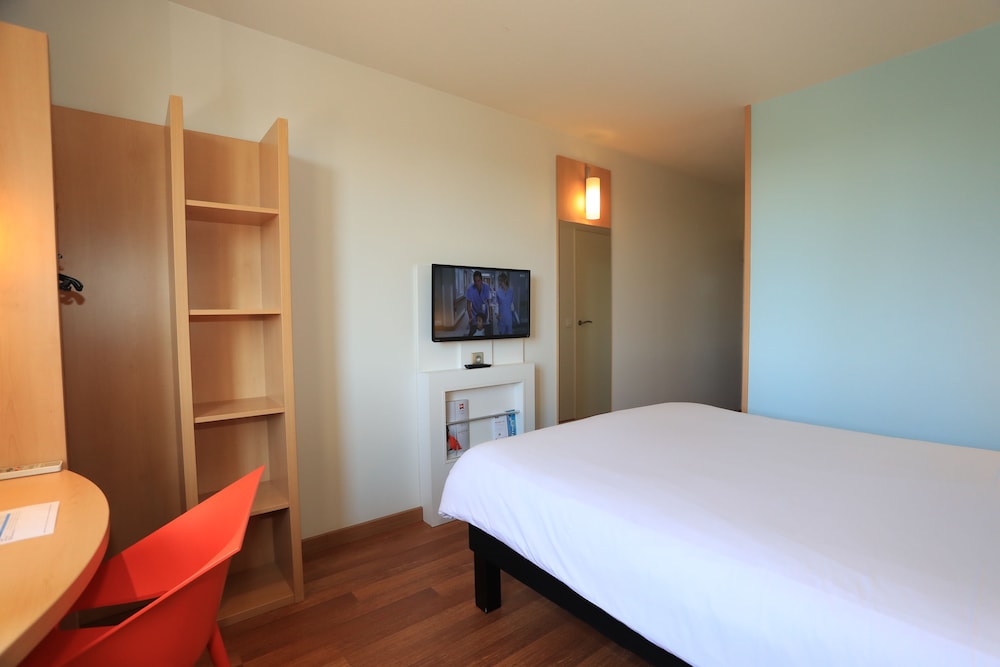 Standard Double Room, 1 Double Bed photo 3