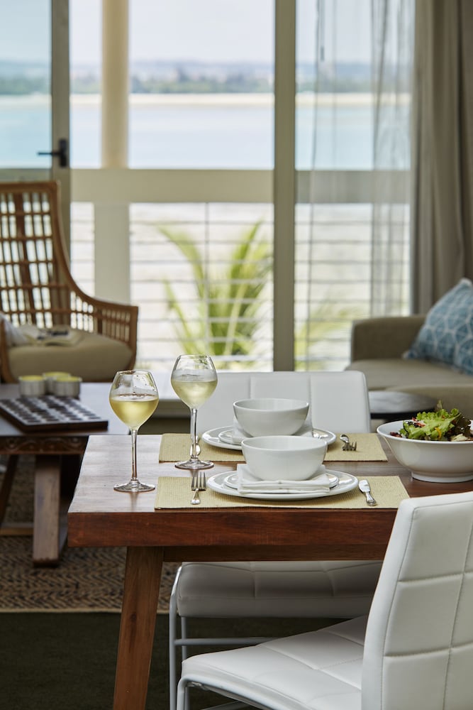 Executive Suite, Sea View