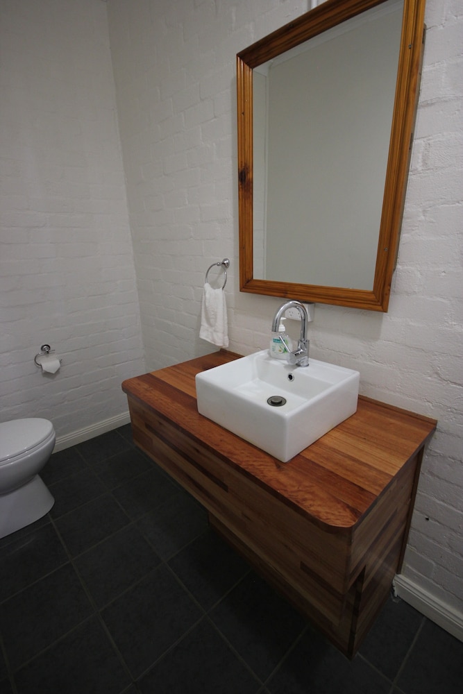 Standard Double Room, 1 Queen Bed, Ensuite photo 3