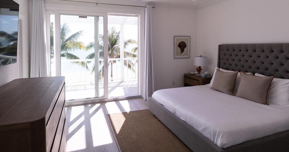Exclusive Villa, 4 Bedrooms, Beach View, Beachfront