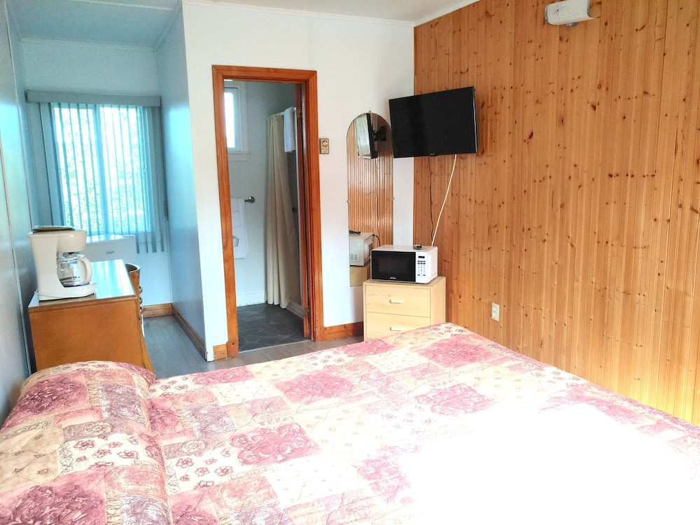 Basic Double Room, 1 Double Bed photo 1