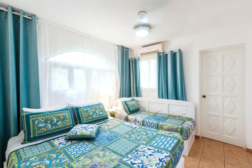 Senior Villa, 2 Bedrooms, Garden View, Garden Area photo 3