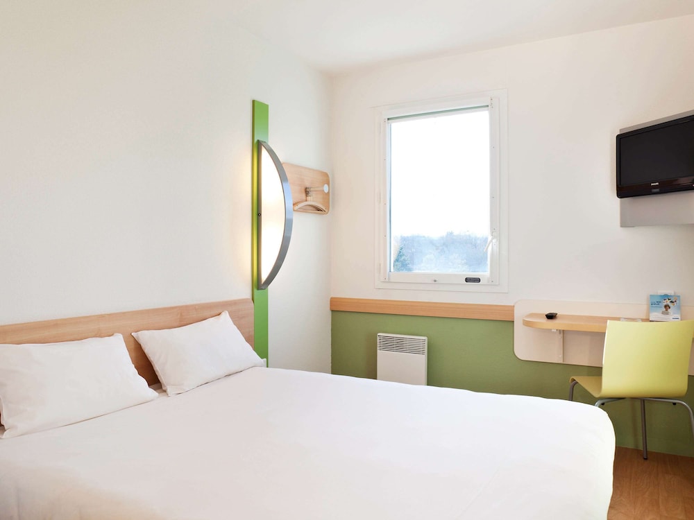 Triple Room, Multiple Beds photo 3