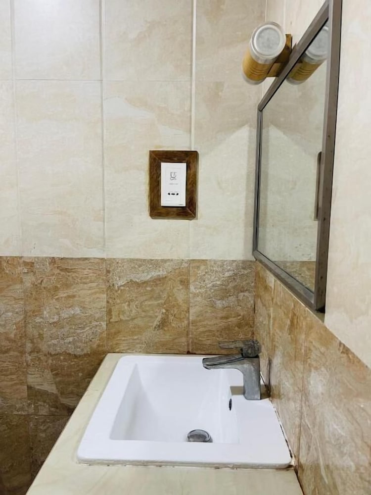 Deluxe Double or Twin Room photo 2