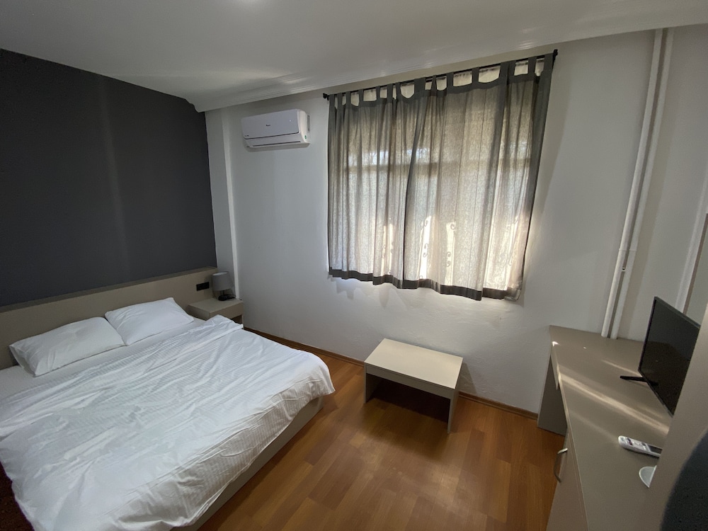 Economy Double Room photo 1