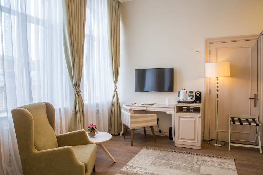 Junior suite room photo 3