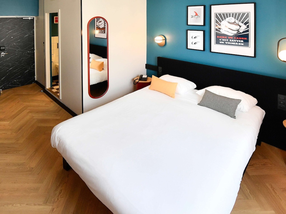 Suite, 1 Double Bed with Sofa bed (Design) - Photo 4