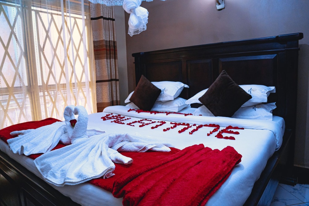 Deluxe Double Room, Balcony, City View photo 1