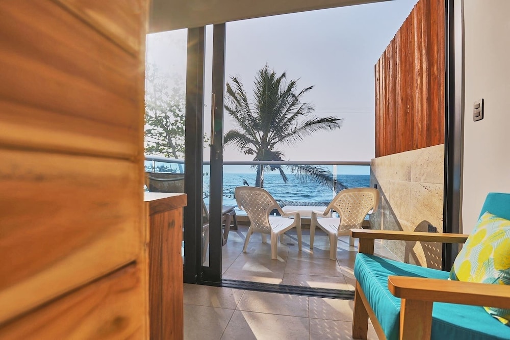 Standard Double Room, Sea View - Photo 1