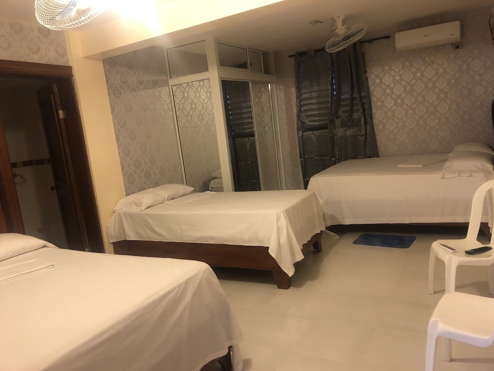 Family Room, Multiple Beds, Non Smoking