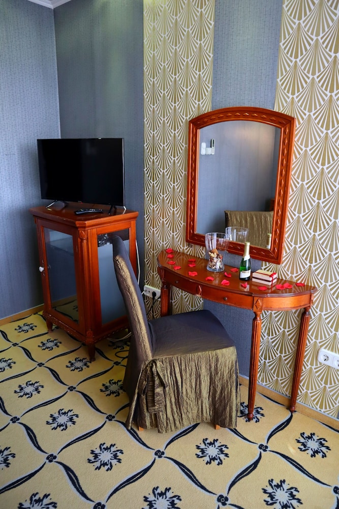 Comfort Twin Room, Bathtub, River View photo 3