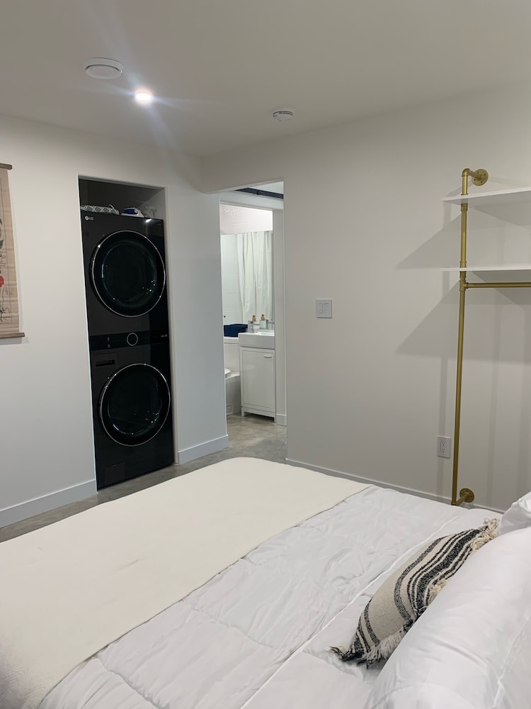 Executive Condo photo 3