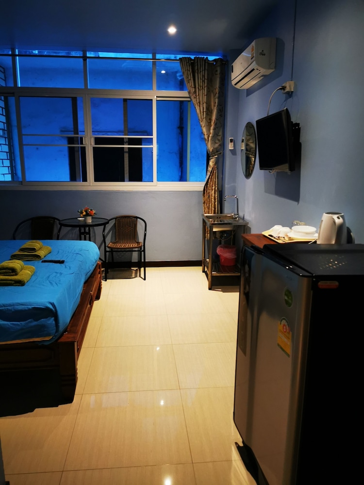 room photo
