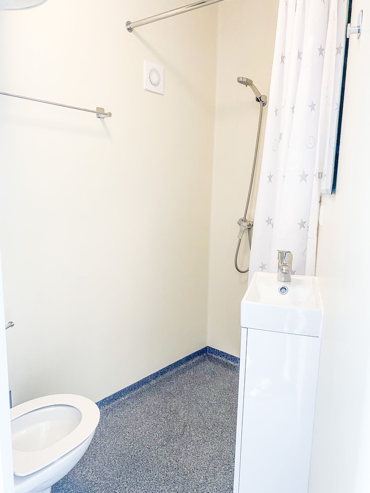 Basic Double Room photo 3