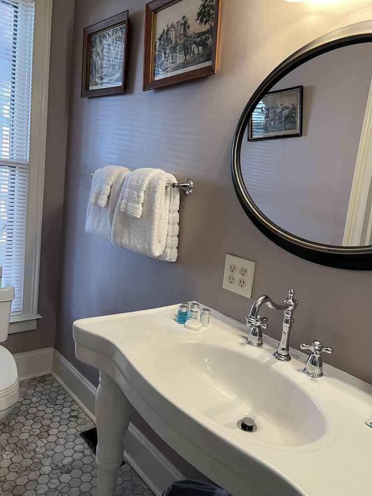 Premium Room, 1 King Bed, Garden View ( Pearl House 3) photo 2
