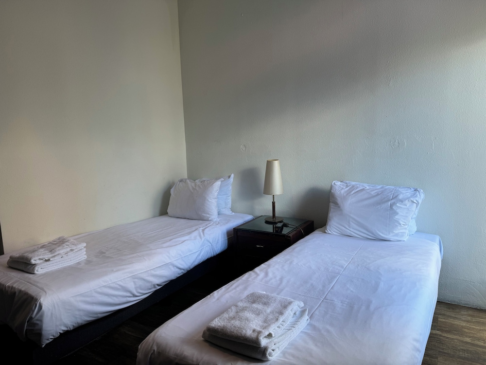 Twin Room with Balcony photo 2