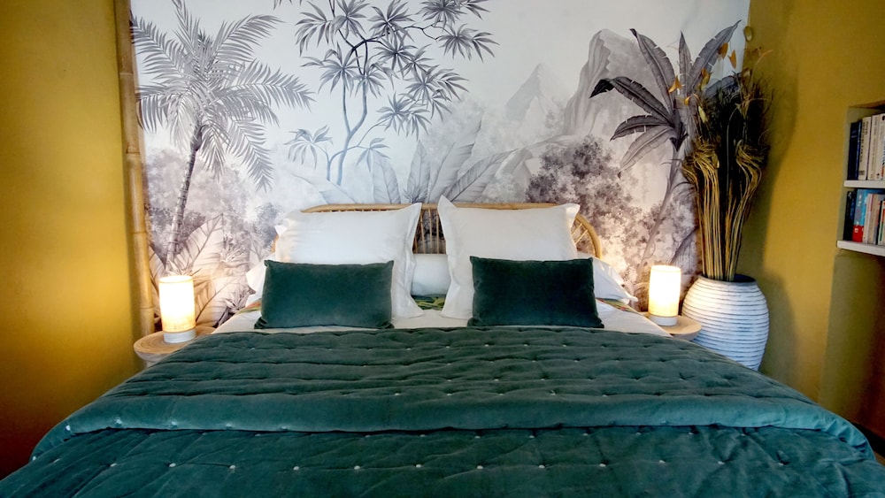 Suite, Jetted Tub, Mountain View (Bambou) photo 3