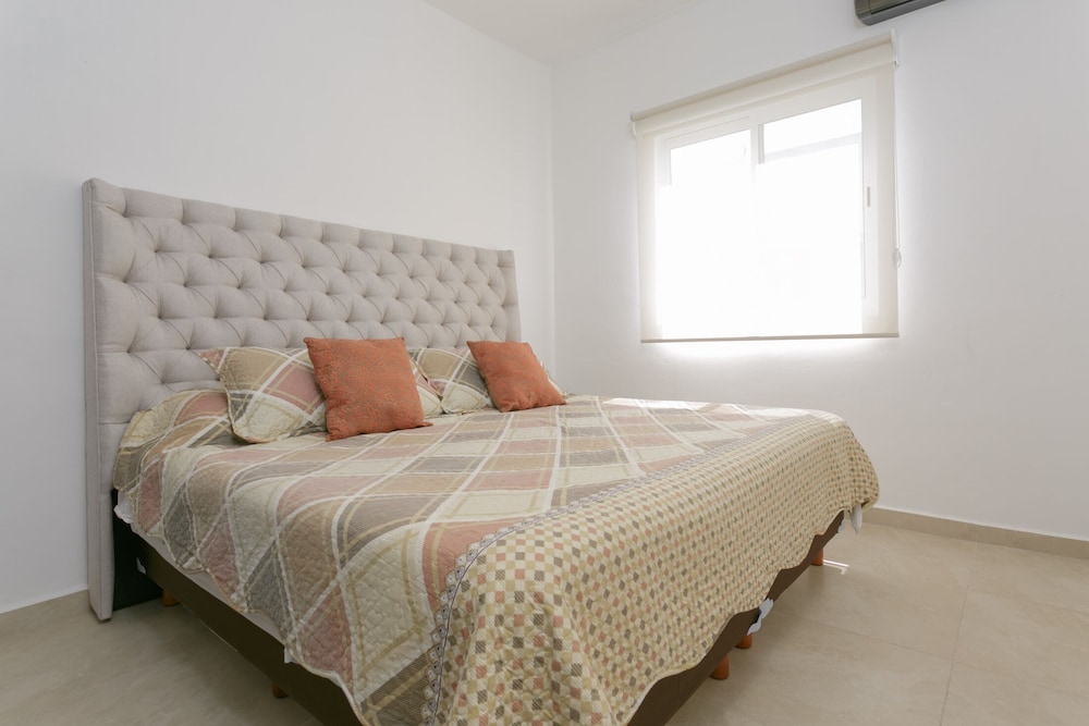 House, 3 Bedrooms, Smoking, Private Pool