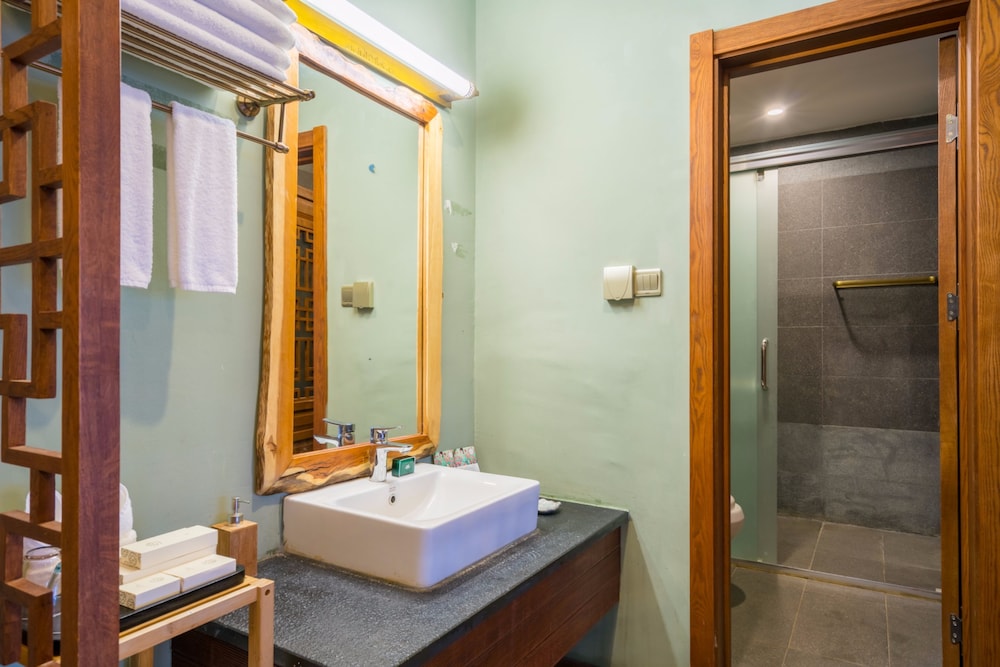 Superior Double Room, Lake View photo 2