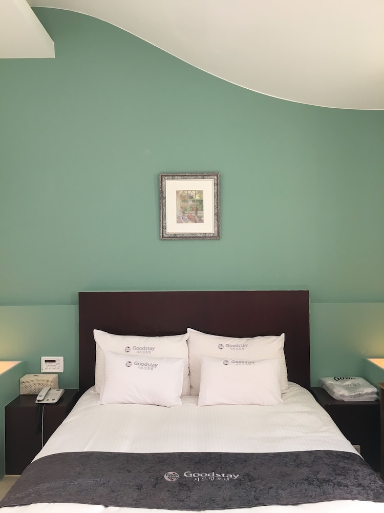 Standard Room photo 1