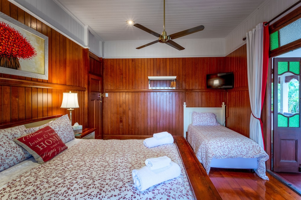 The Andrews Room photo 3