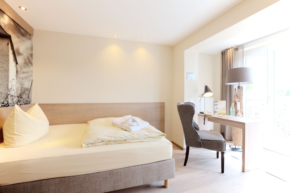 Single Room photo 3