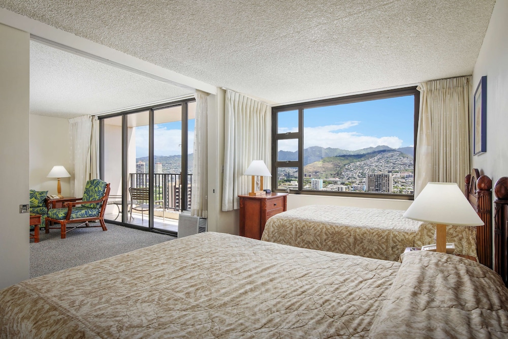 Deluxe Room, 1 Bedroom, Mountain View - Photo 2