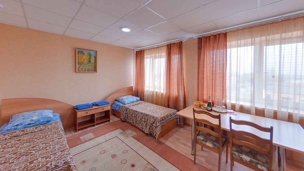 Economy Triple Room