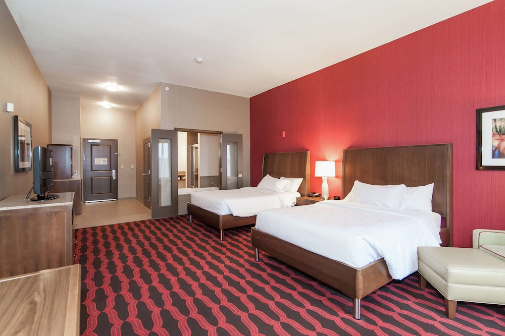 Room, 2 Queen Beds photo 1