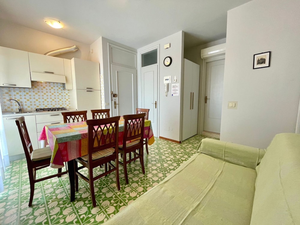 Apartment, 2 Bedrooms, Balcony, City View