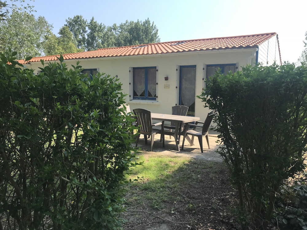 Cottage, 2 Bedrooms (LES VANNEAUX) photo 2