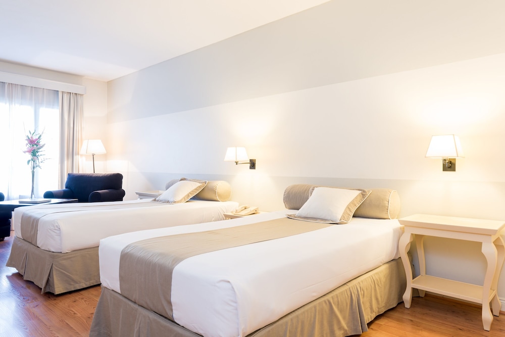 Executive Studio, 2 Twin Beds