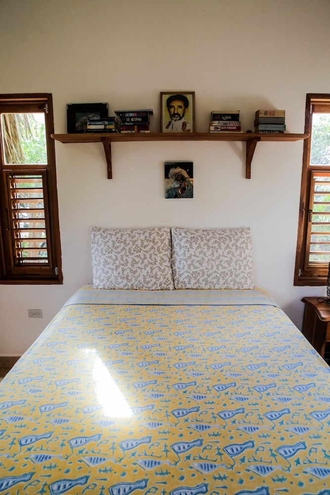 Double Room, 1 Queen Bed photo 2