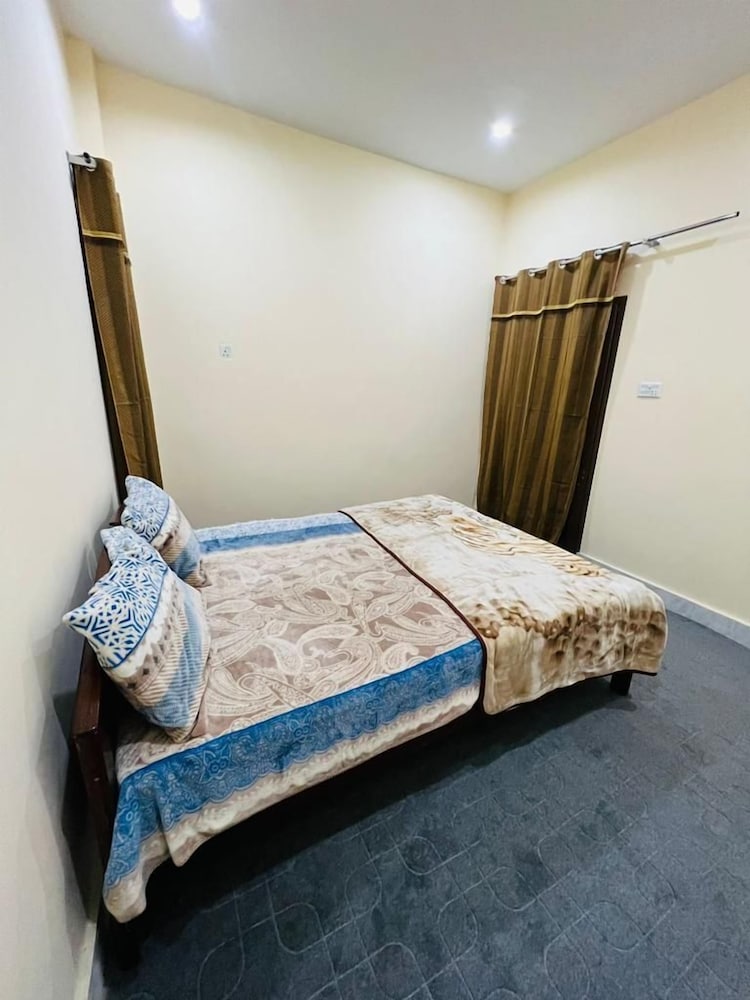 Economy Room photo 2