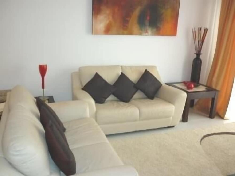 Apartment, 2 Bedrooms, Sea View, Sea Facing photo 2