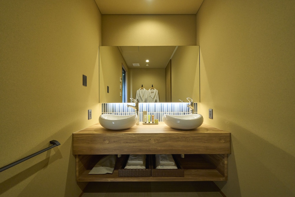Deluxe Suite photo 2