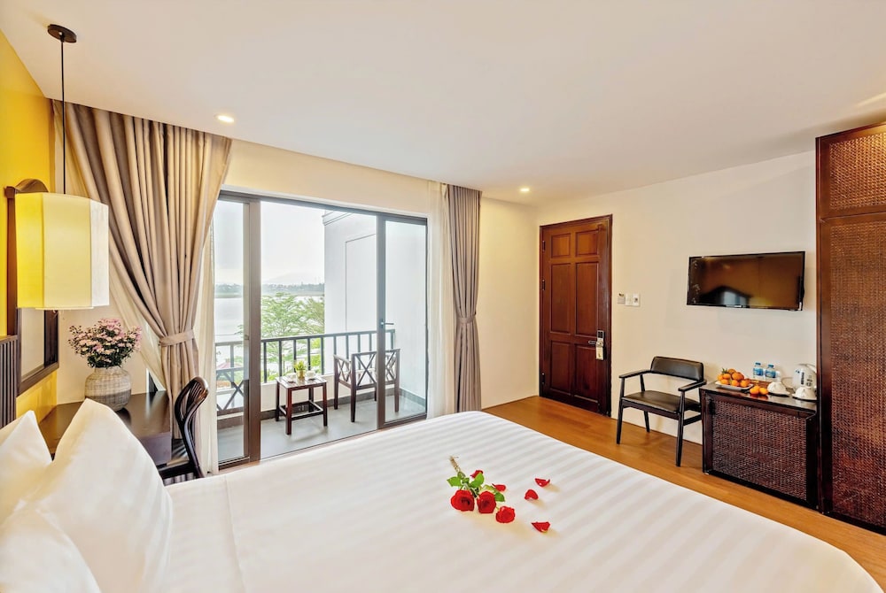 Deluxe Double Room, Balcony photo 2
