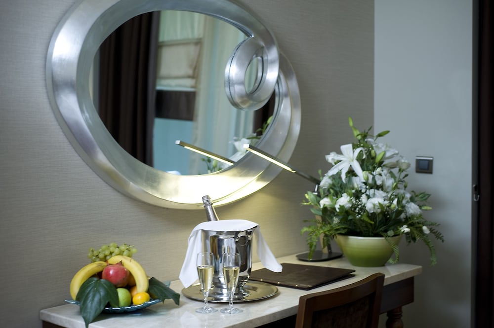 Standard Room (1 Double or 2 Single Beds) photo 2