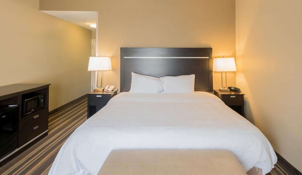Room, 1 King Bed, Accessible - Photo 1