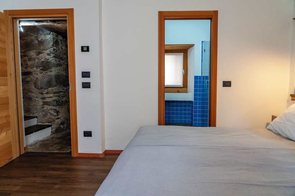 Classic Double Room, Courtyard View photo 2