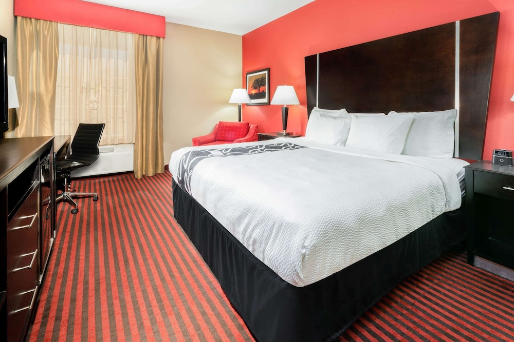 Room, 1 King Bed, Non Smoking photo 1