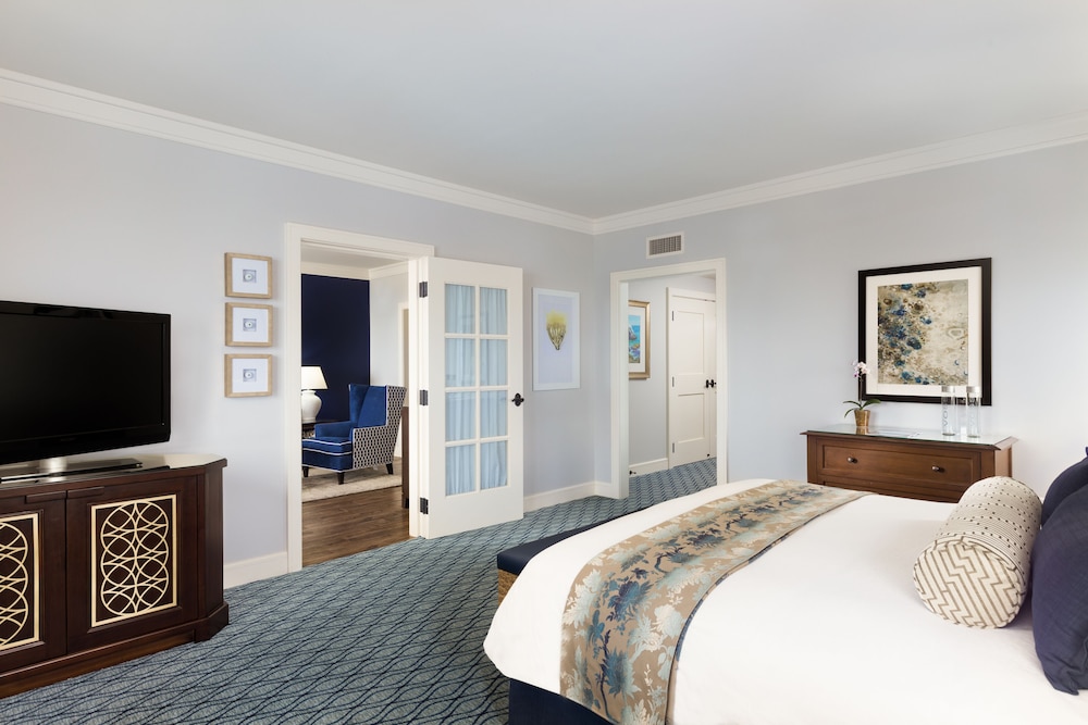 Ocean View Suite - Photo 2