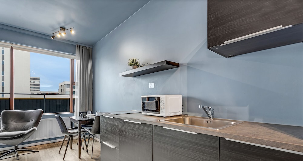 Studio, Multiple Beds - Three Adults - Photo 31