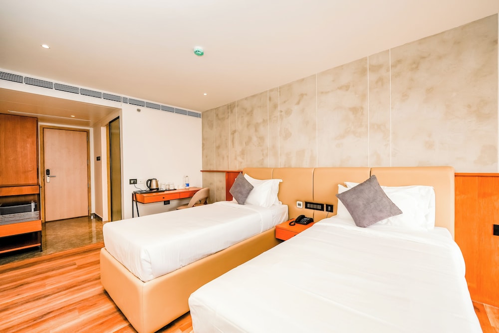 Deluxe Double Room, City View