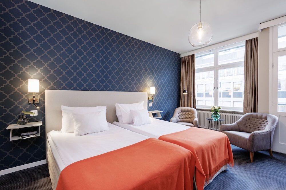 Superior Twin Room - Photo 4